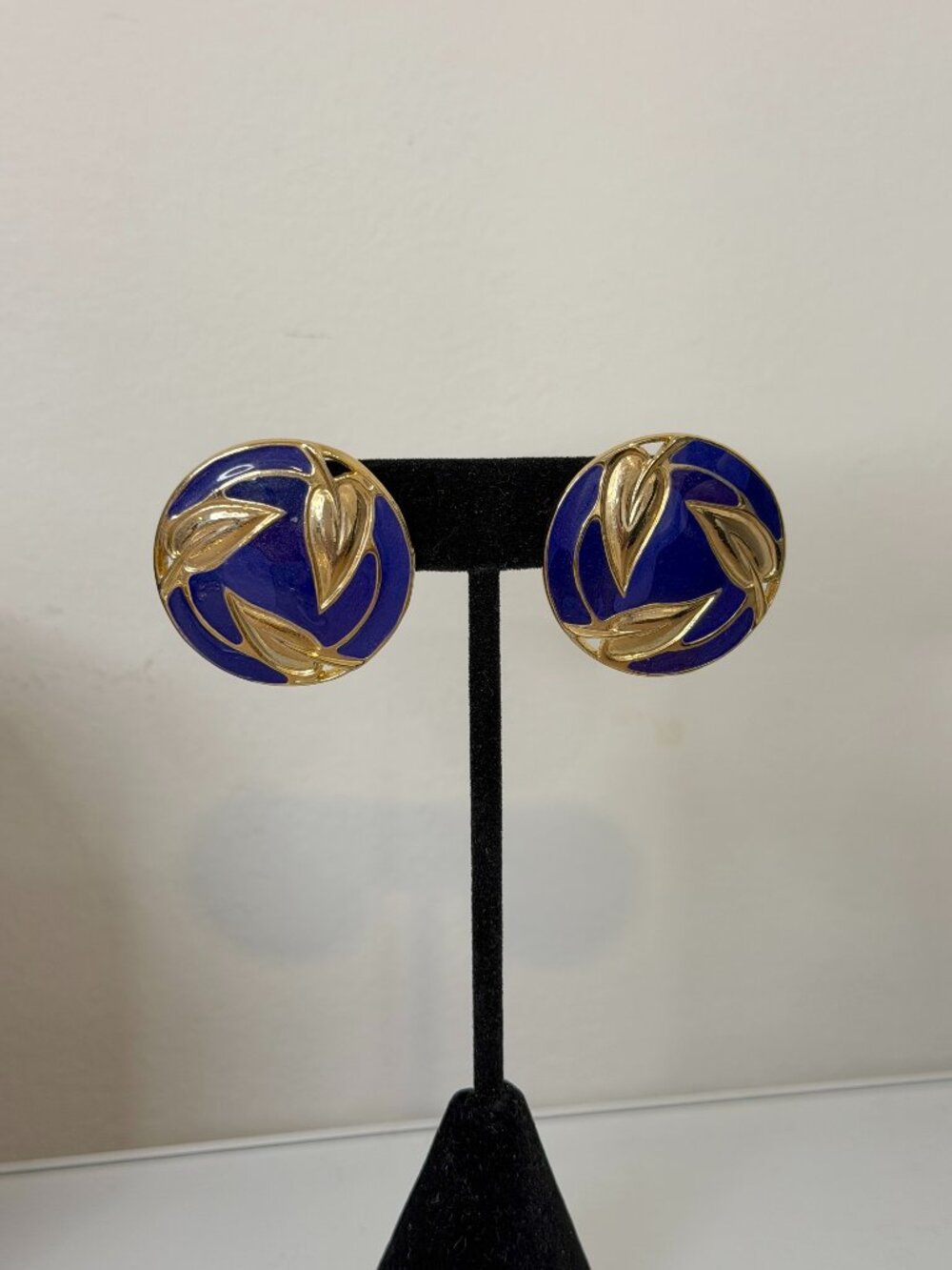 BEREBI Vintage Gold Tone Blue Enamel Leaf Clip-On Earrings Statement Jewelry